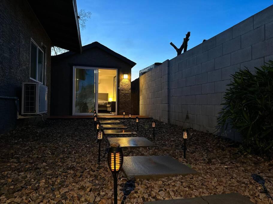 Your Tiny Downtown Home With Backyard Unit D ฟีนิกซ์ ภายนอก รูปภาพ